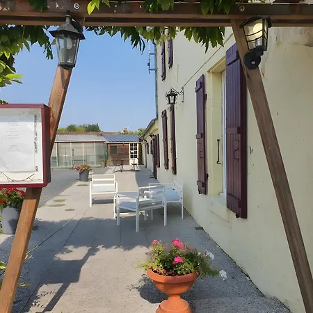 D'hotes - Le Paradis 3* Chaille-Les-Marais