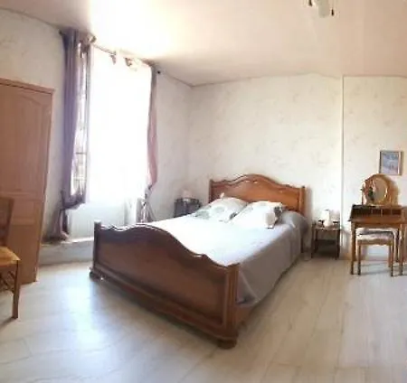 D'hotes - Le Paradis 3*